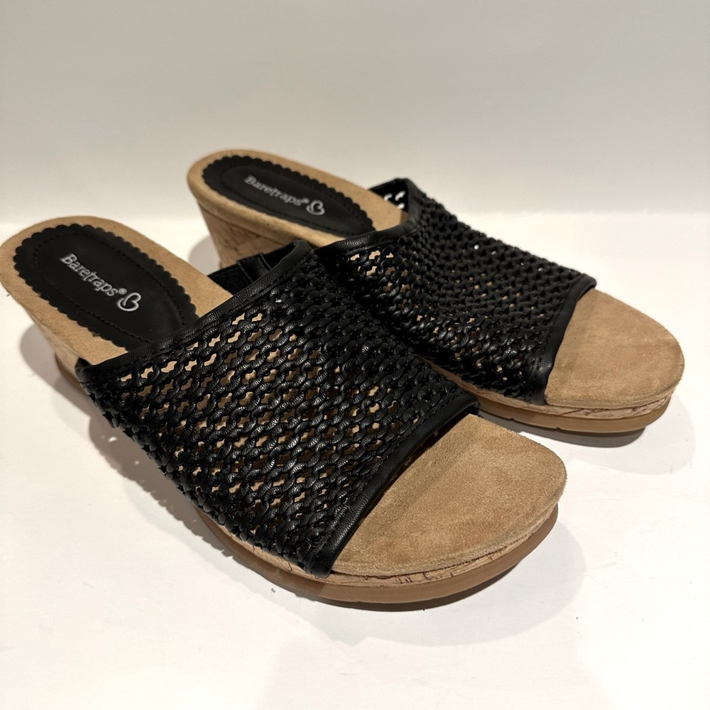 Baretraps Women's Flossey Wedge Sandals